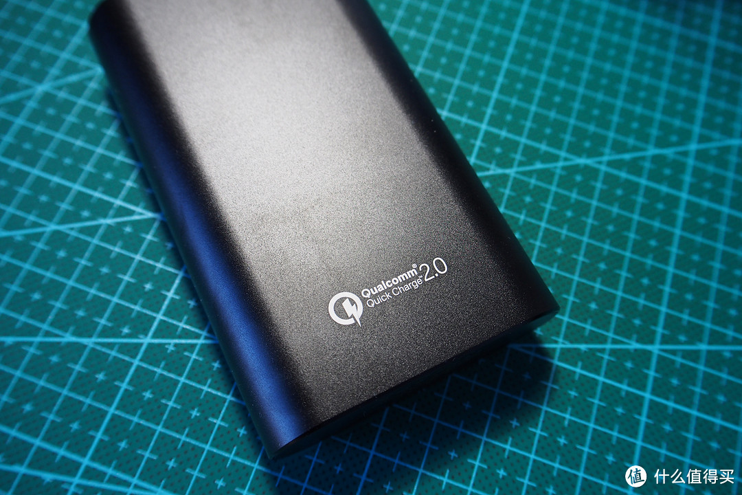 黑色小钢炮——Anker 双向QC2.0移动电源众测报告（附三款QC2.0充电器对比）