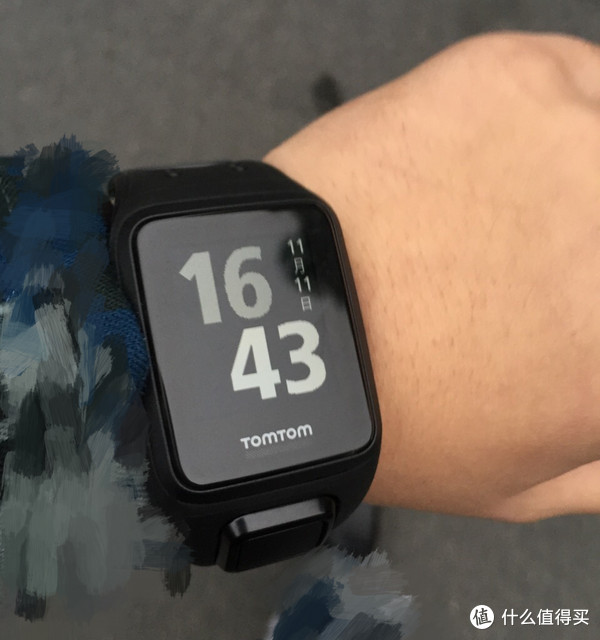 双十一京东购入：TomTom Spark Cardio + Music GPS心率表 开箱