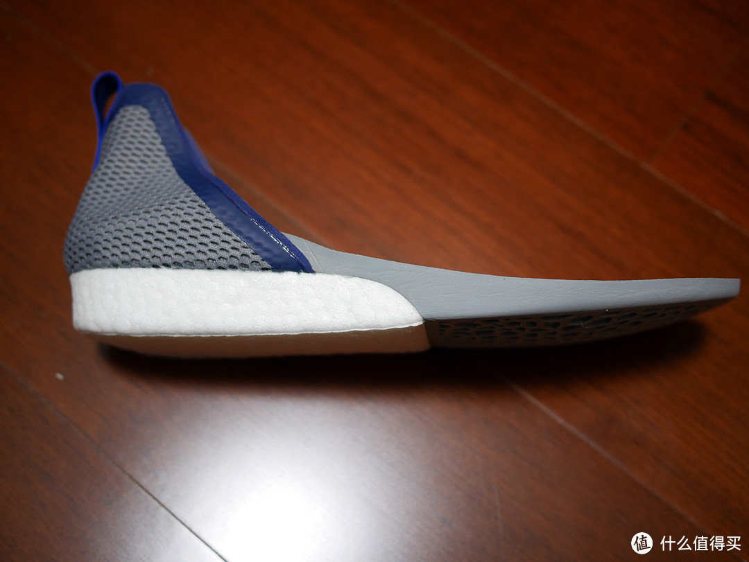 高科技内增高花布鞋： adidas 阿迪达斯 Originals ZX 8000 Boost 男款复古跑鞋