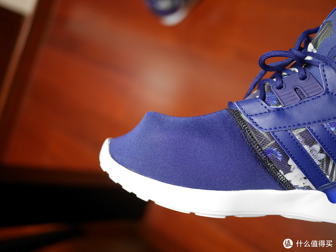 高科技内增高花布鞋： adidas 阿迪达斯 Originals ZX 8000 Boost 男款复古跑鞋