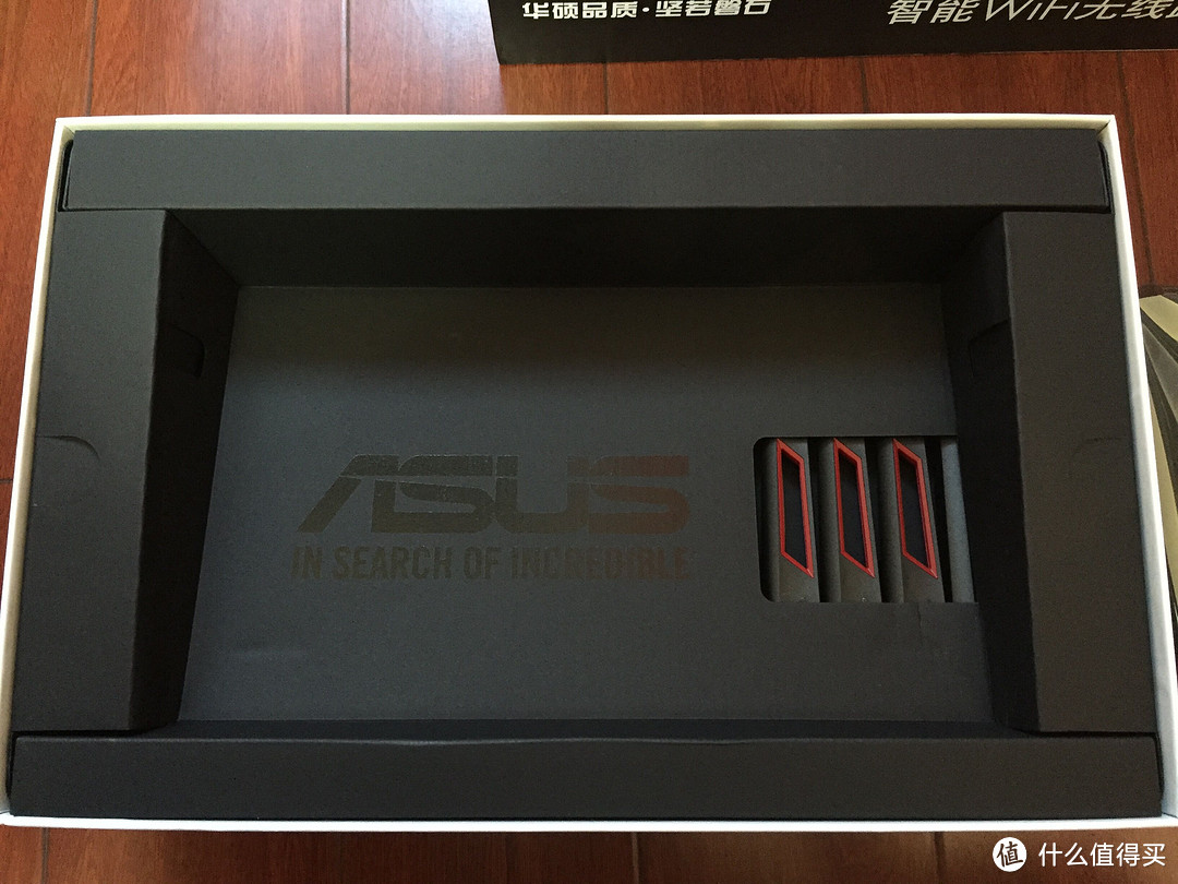 最新旗舰霸气开箱：ASUS 华硕 RT-AC88U 无线路由器