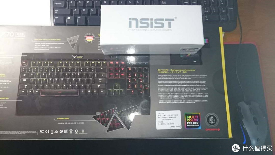 晒下双十一败的 Corsair Gaming 海盗船 K70 RGB 幻彩背光 机械游戏键盘