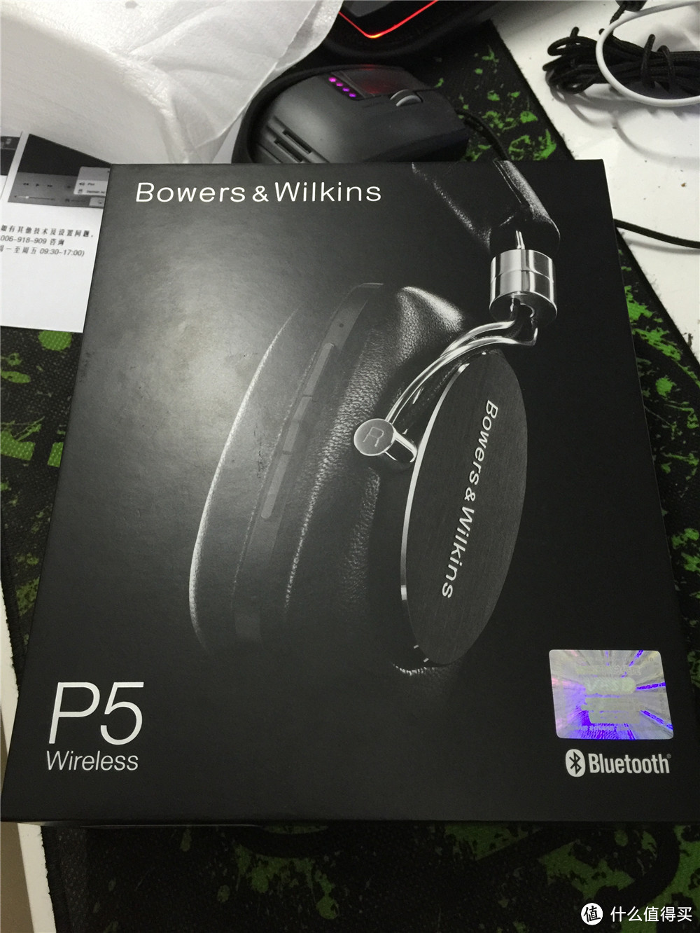 < 皇族血脉觉醒> 大热门便携耳机乱斗 Bowers & Wilkins B&W P5WH 蓝牙 多HIFI耳机横向评测