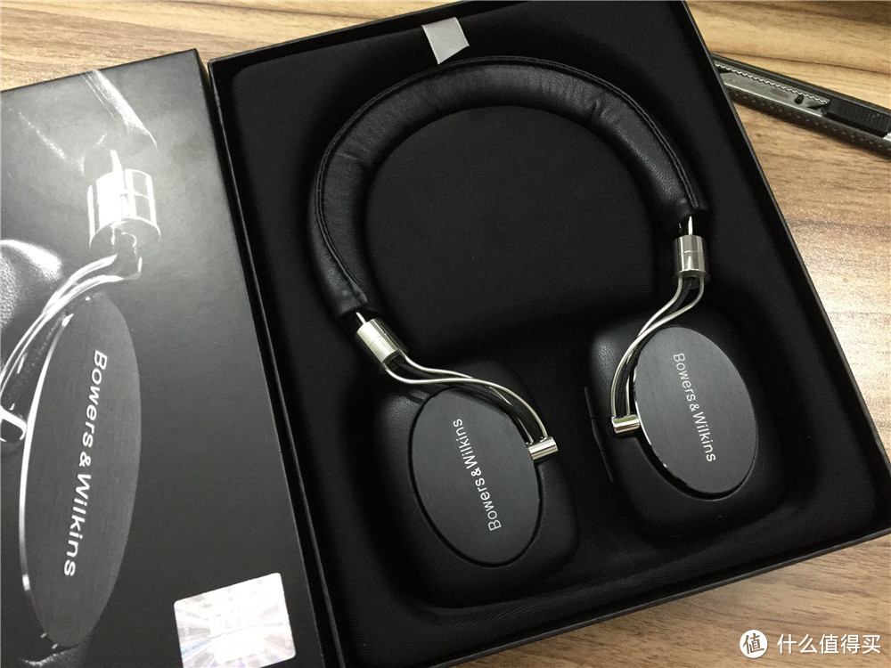 < 皇族血脉觉醒> 大热门便携耳机乱斗 Bowers & Wilkins B&W P5WH 蓝牙 多HIFI耳机横向评测