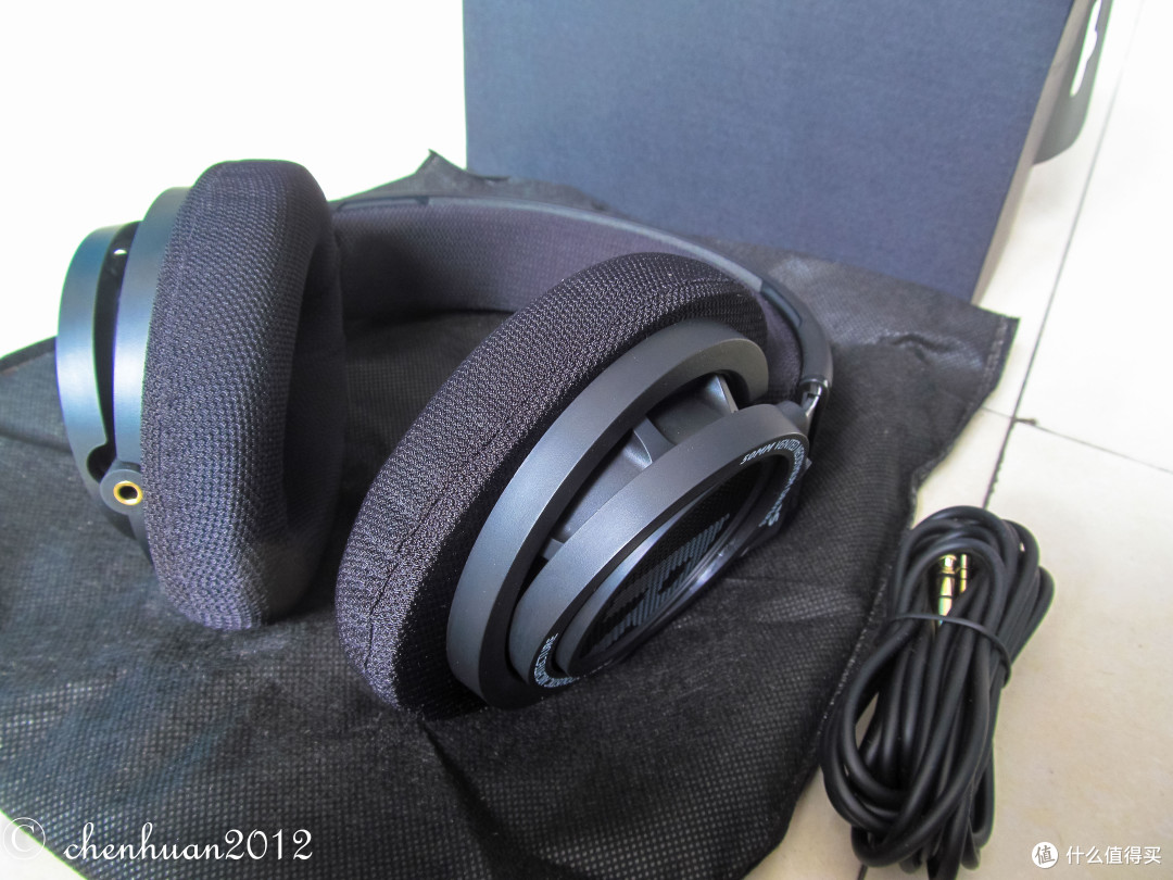 上上上代旗舰的尊严——PHILIPS 飞利浦 SHP9500 头戴式动圈耳机