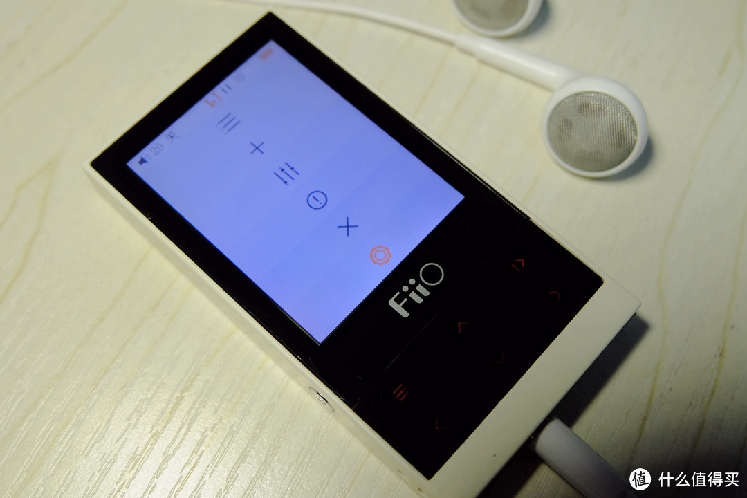 轻巧便宜但无惊喜：FiiO 飞傲 M3 无损播放器 开箱评测