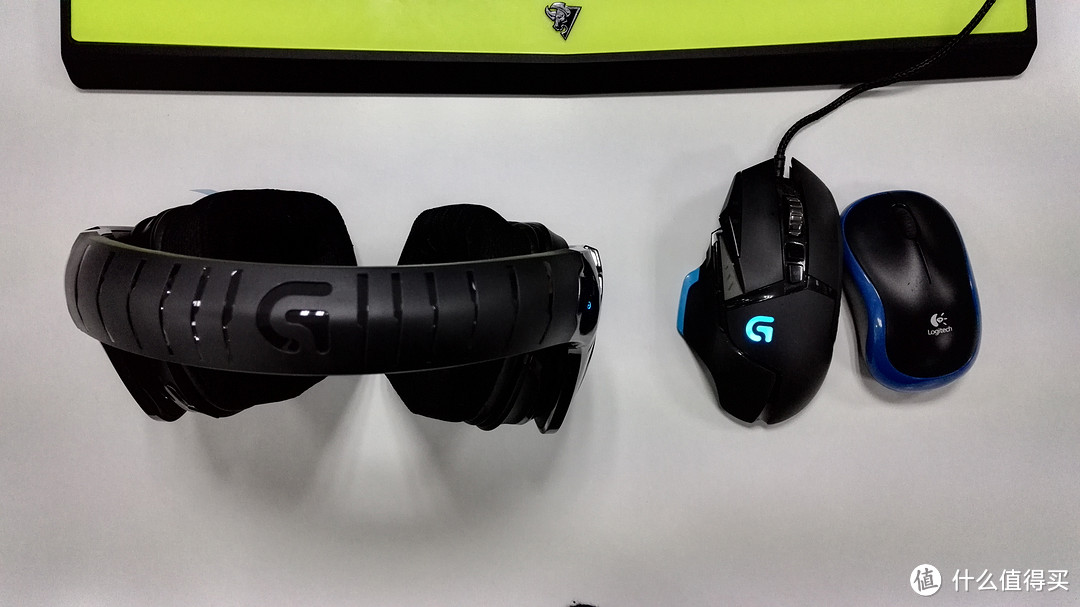 流行与科技同在之新光污染--Logitech G633 炫彩RGB游戏通话双用耳机