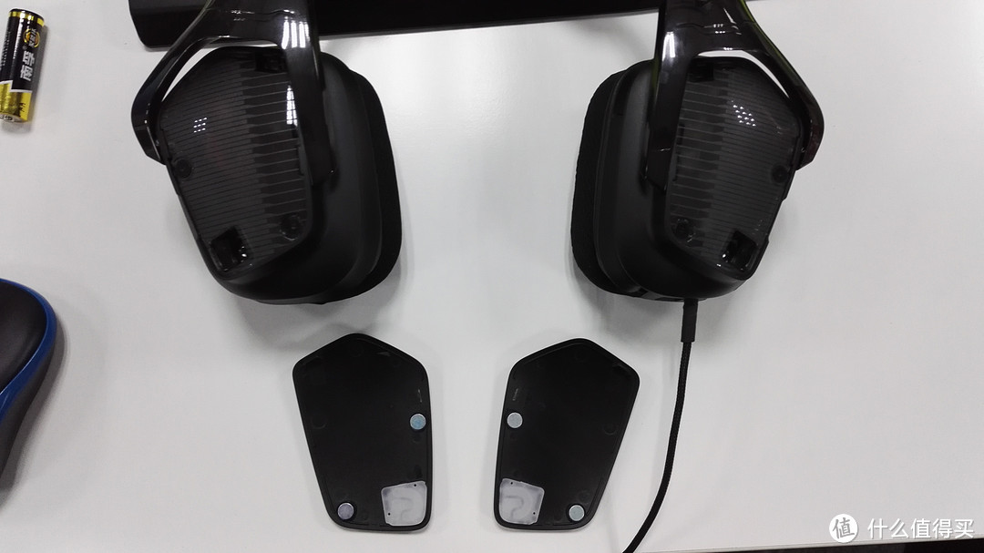 流行与科技同在之新光污染--Logitech G633 炫彩RGB游戏通话双用耳机