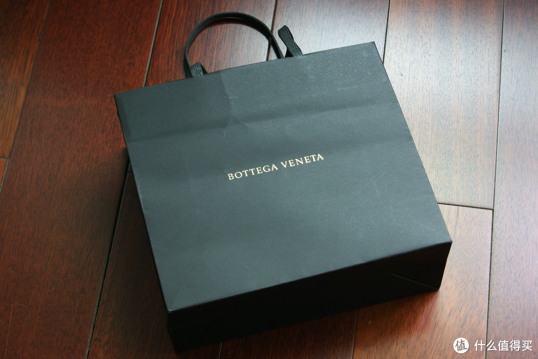 Bottega Veneta 深海军蓝拼色 男款皮夹 开箱