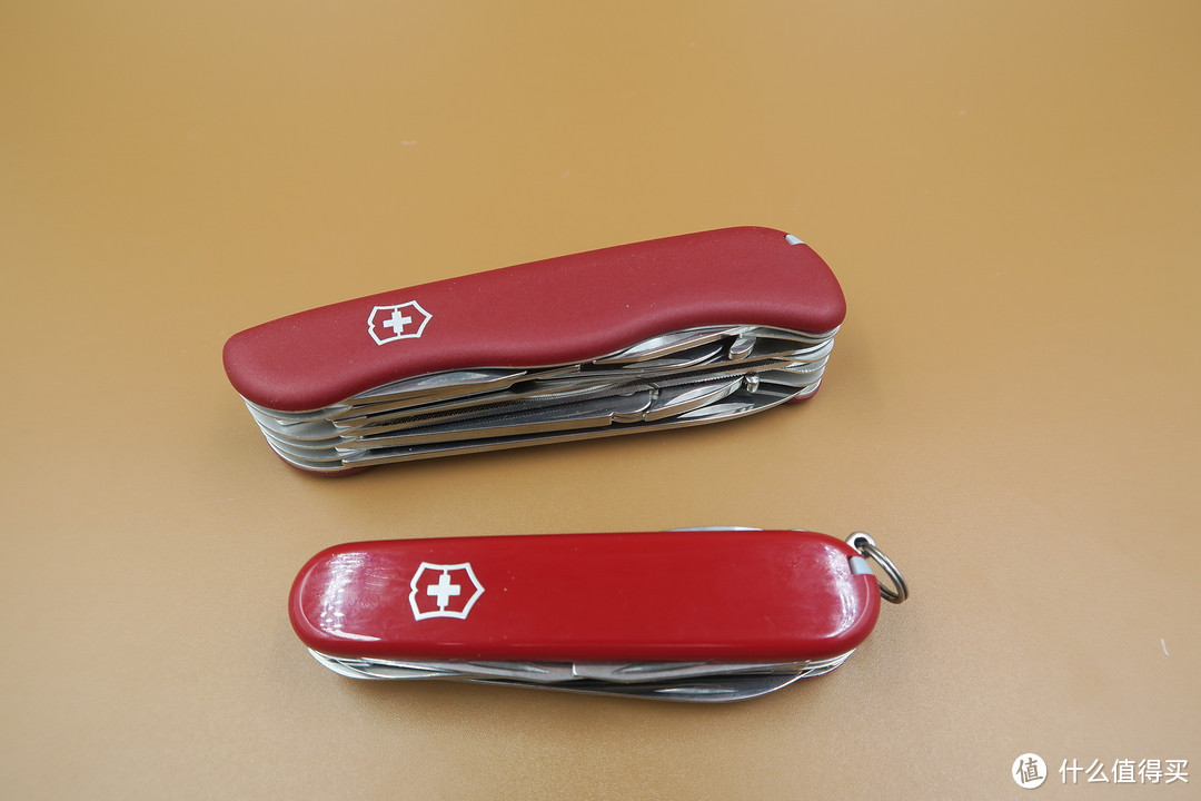 双十一购瑞士军刀晒单与简评---VICTORINOX 维氏 标准系列猎人1.3713