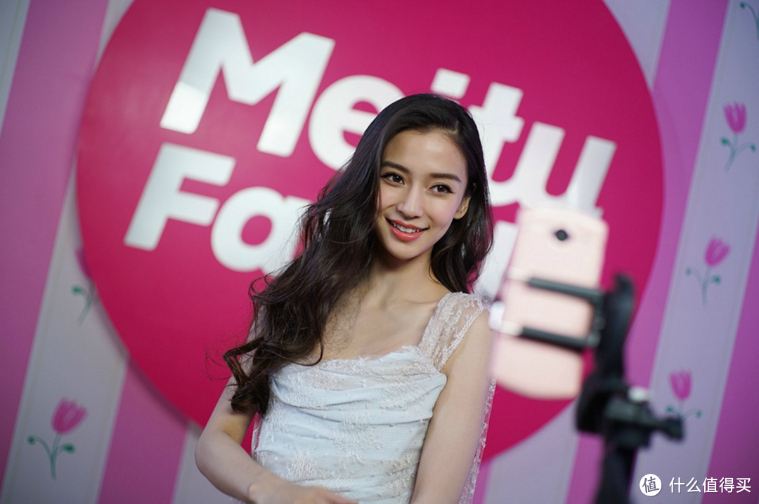 前后双2100万像素：meitu 美图 发布 V4 / M4s手机 Angelababy代言