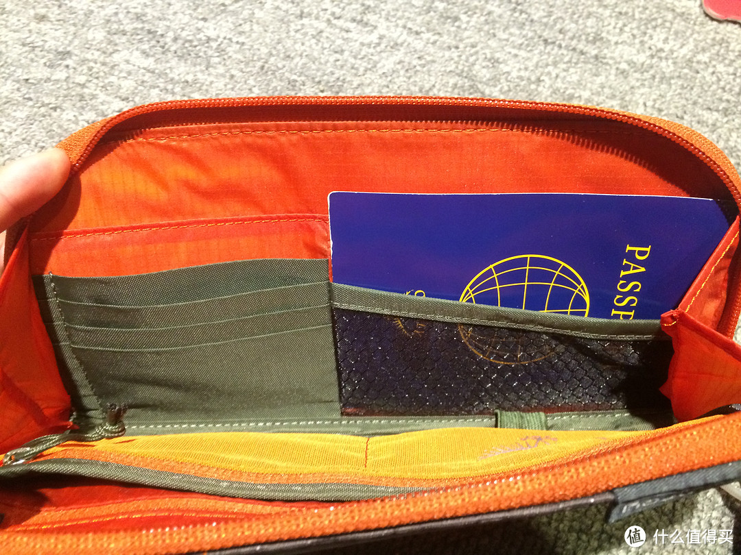 OSPREY F’15 护照包&OSPREY Ultralight Roll Organizer 旅行洗漱包