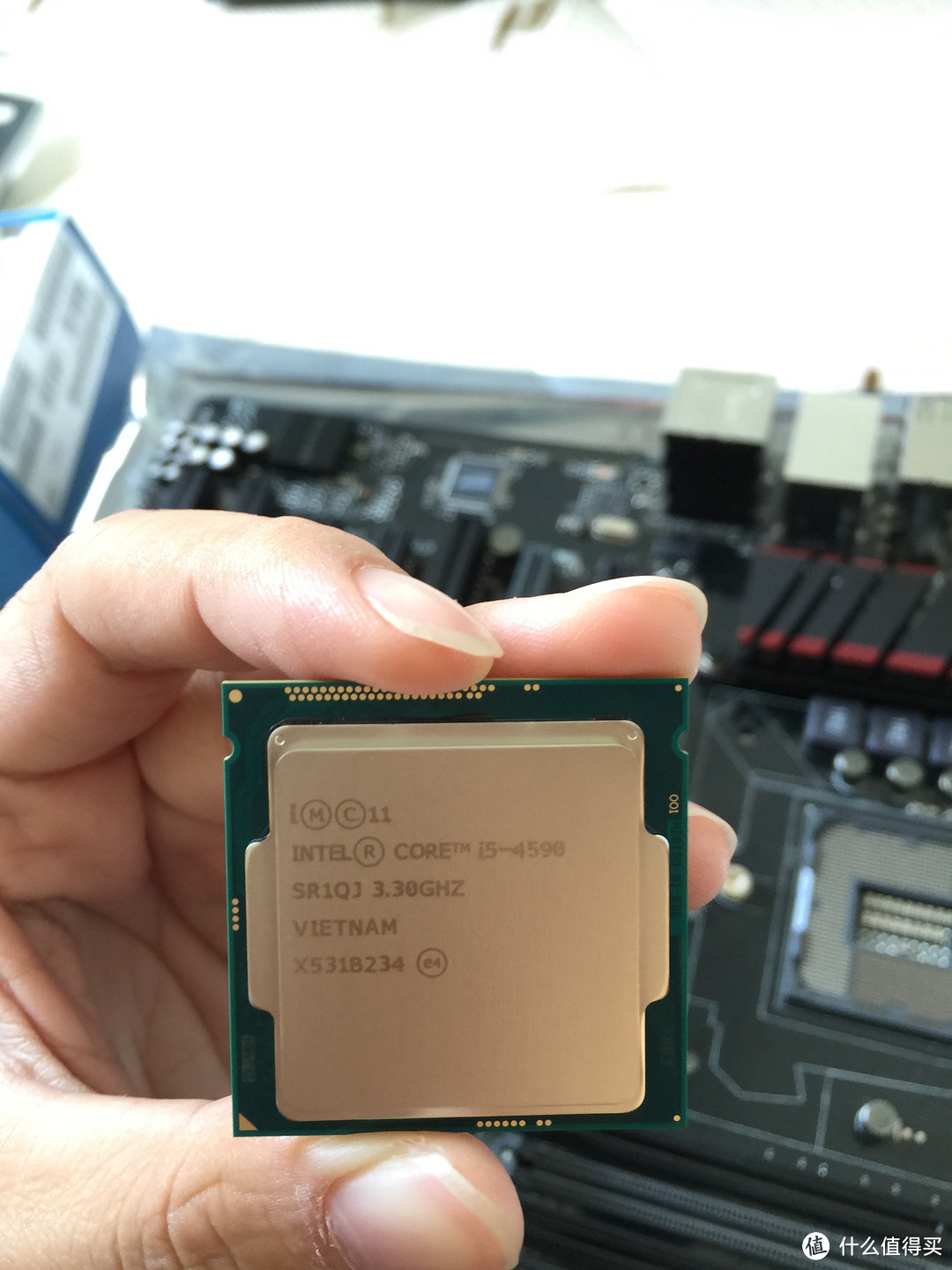 安装CPU