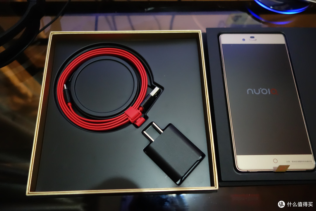国产黑科技抢先体验---nubia Z9 Max精英版(金色)