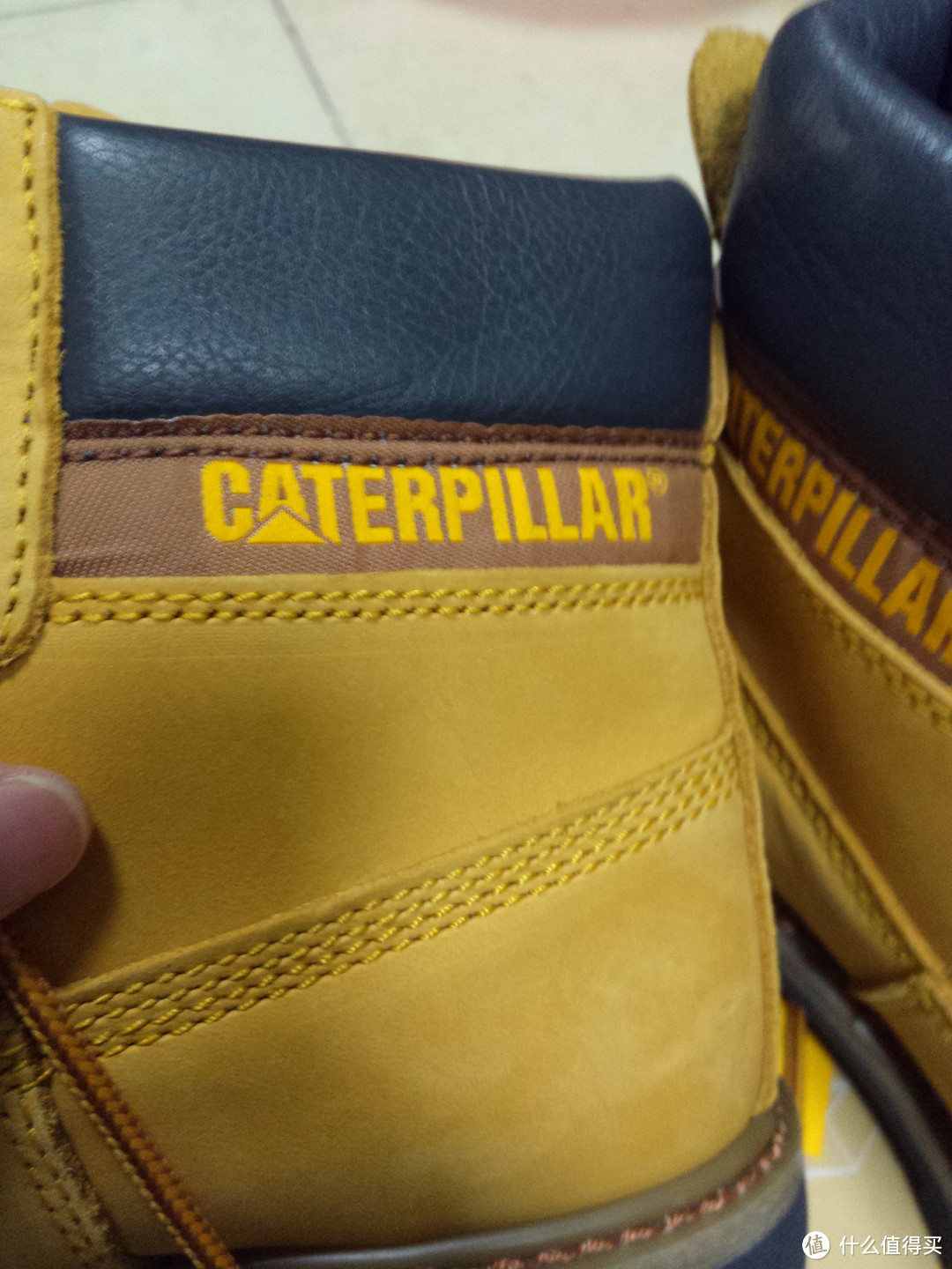 不是大黄靴的大黄靴：CAT 卡特  P717692D4BDR44 牛皮休闲靴