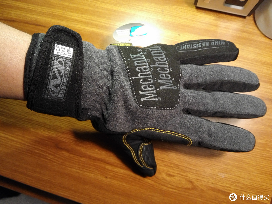 #双11晒战绩# 妈妈再也不用担心我冻手了：Mechanix 美国技师 Wind Resistant 无风触屏手套