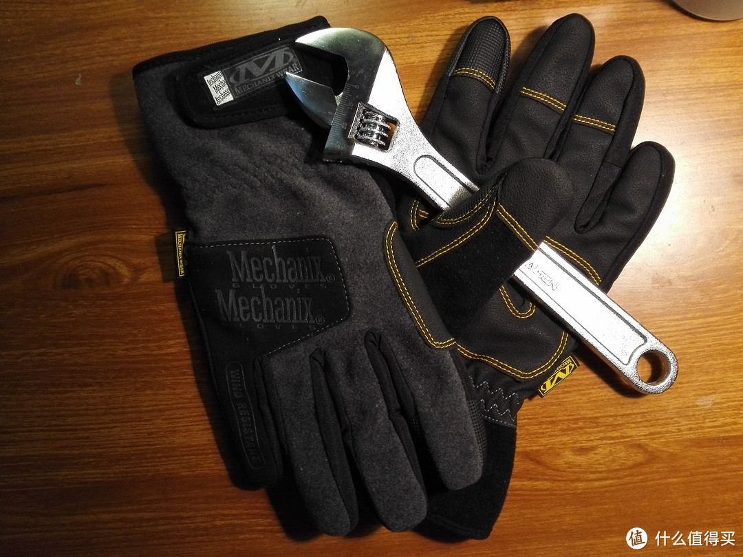 #双11晒战绩# 妈妈再也不用担心我冻手了：Mechanix 美国技师 Wind Resistant 无风触屏手套