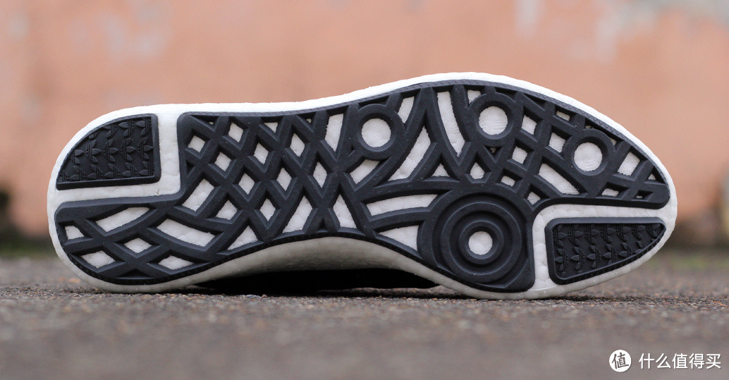 在Boost上摩擦摩擦：adidas 阿迪达斯 推出 Busenitz Pure Boost 滑板鞋