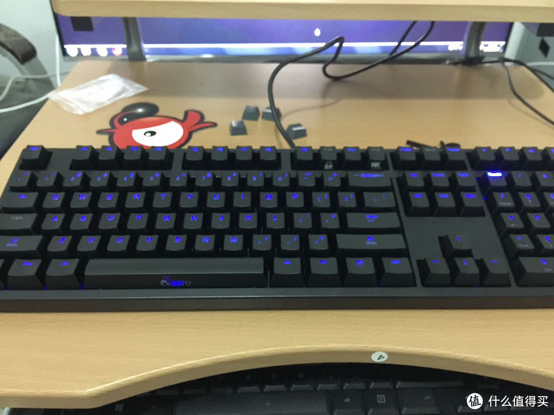 人生第一把机械键盘：Ducky 魔力鸭 2108s 茶轴蓝光版 机械键盘