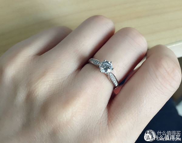 三线城市小(nv)白(han)领(zhi)的平凡EDC