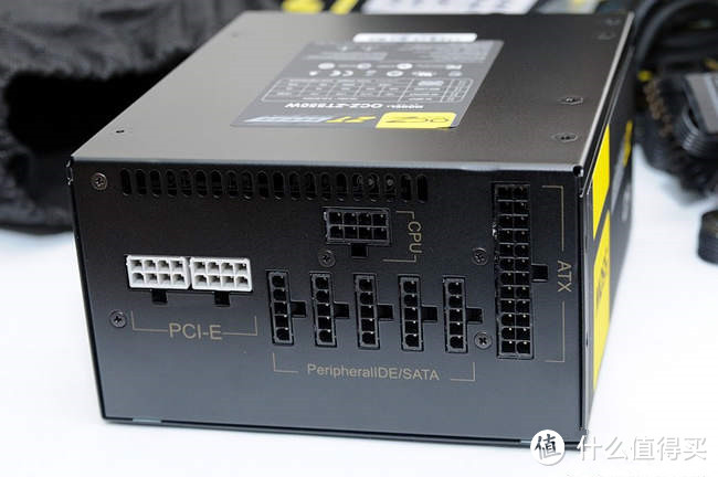 远不止如此：XFX 讯景 R9 390显卡、Kingston 金士顿 骇客神条、DELL 戴尔 23.8英寸显示器等