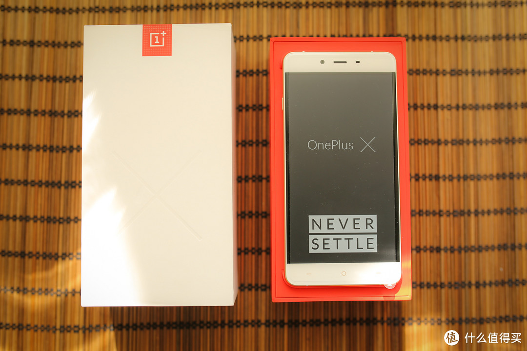 高颜值轻旗舰一加手机---Oneplus X