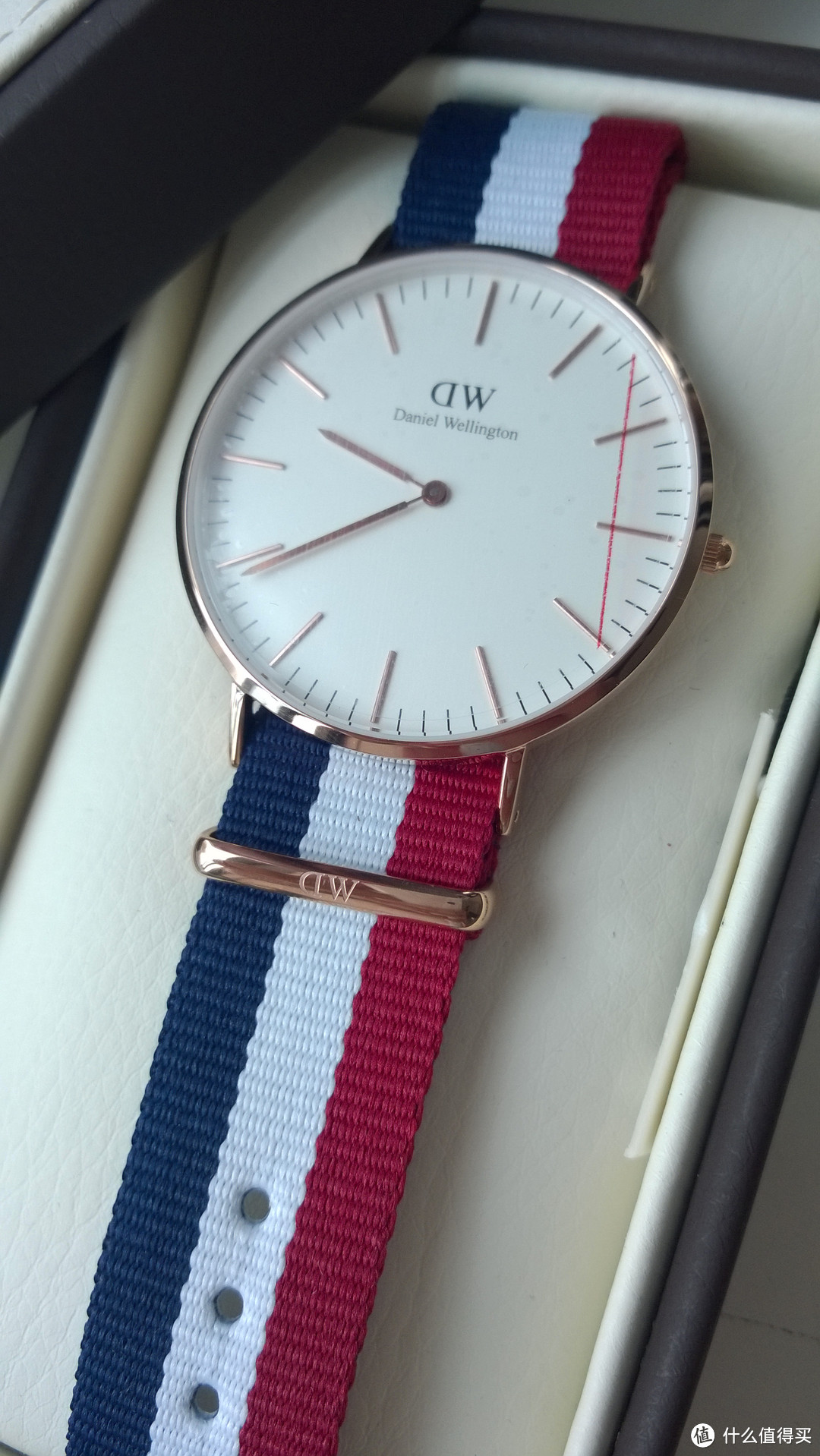 不止是妖艳：Daniel Wellington 丹尼尔.惠灵顿 0103DW 男款经典时装腕表