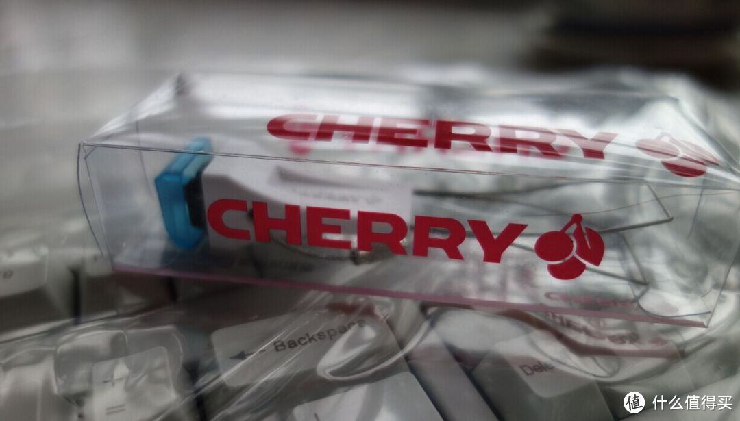 "信仰充值" 那颗樱桃的甜酸味：Cherry 樱桃 G80-3000 白茶/白青（伪）开箱