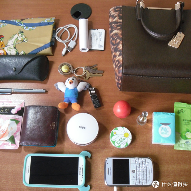 #最美翻包# 一个至今还未毕业农学女的EDC
