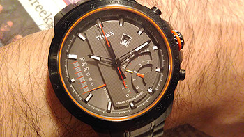 我又买了块儿表 篇一：TIMEX 天美时 T2P273 简洁大方 动感十足的飞返石英腕表