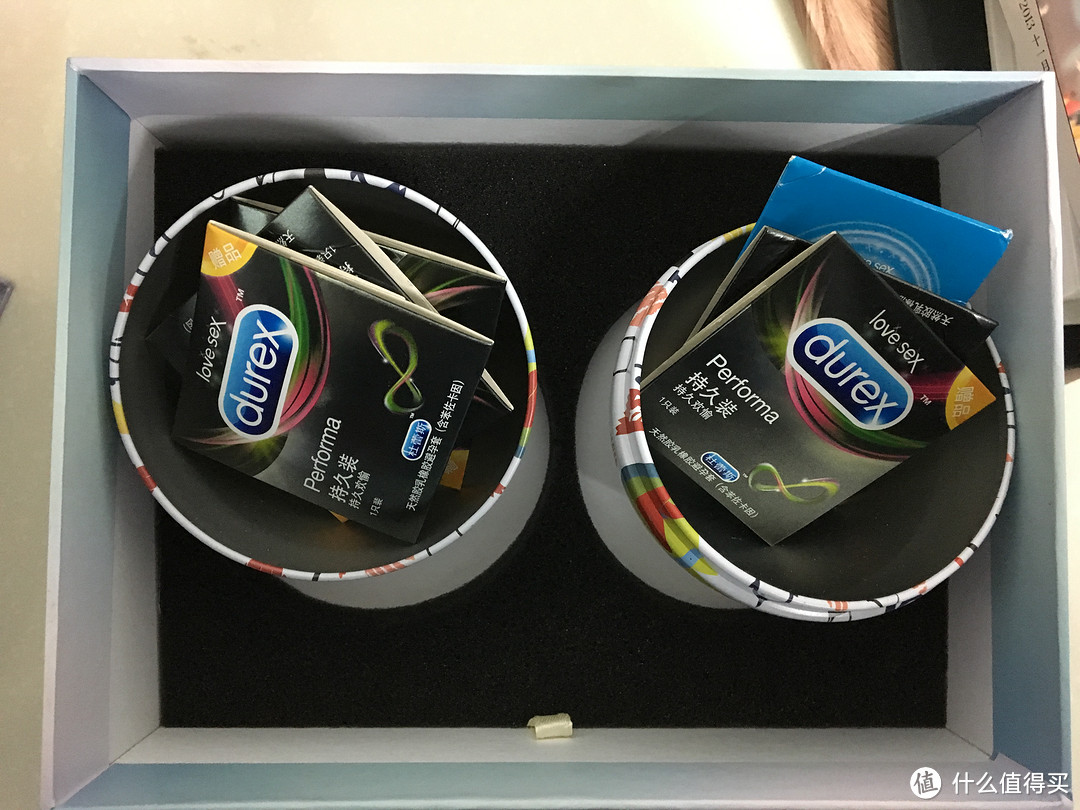 滚床单秘籍 ：durex 杜蕾斯 定制珍享礼盒，性福就差这一套装备了