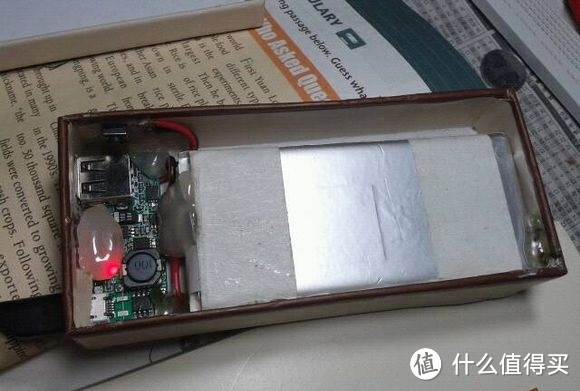 两万毫安的泰坦：SOLOVE 素乐 A8移动电源 使用评测