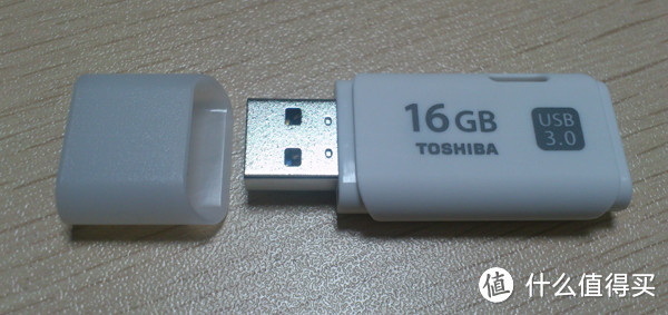 不算高速但很稳定：东芝隼闪系列 USB3.0的16G白色U盘