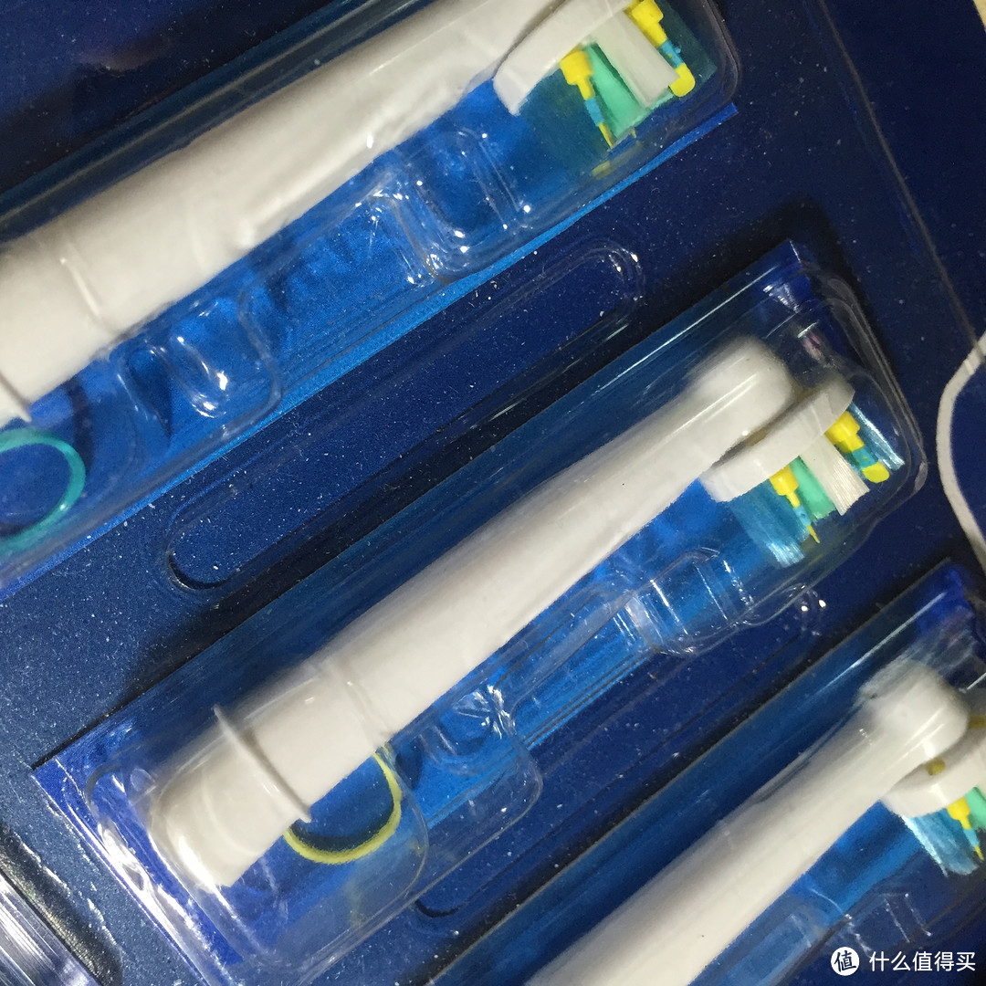 第一把电动牙刷 Oral-B Complete Deep Clean Battery