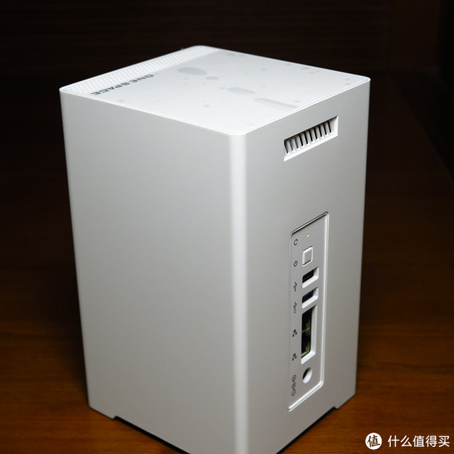 颇有潜力，尚待完善——OneSpace X5 Nano Server