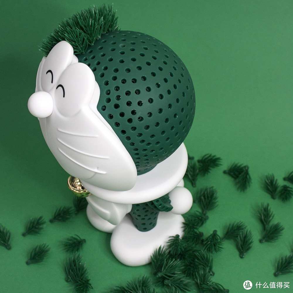 长草的哆啦A梦你喜欢么?Unbox Industries 推出 哆啦A梦圣诞树