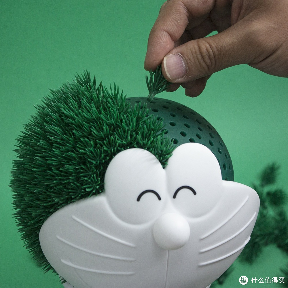 长草的哆啦A梦你喜欢么?Unbox Industries 推出 哆啦A梦圣诞树