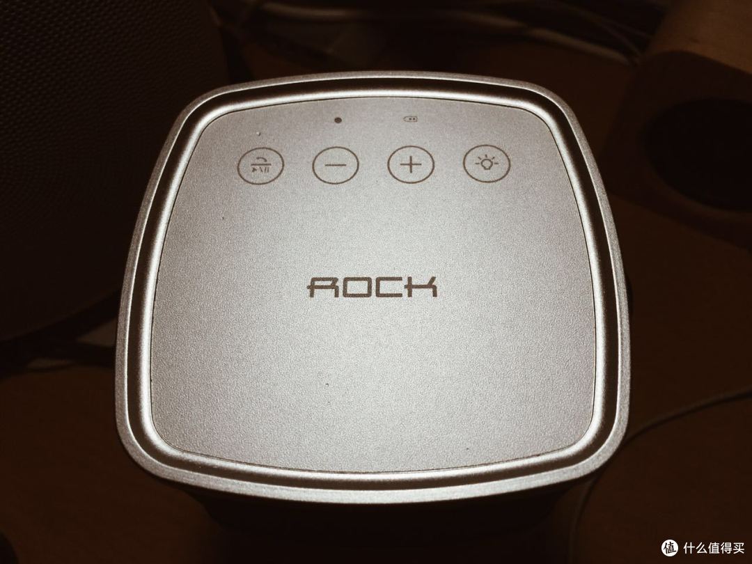 黑夜小伙伴:Rock 洛克 光音 蓝牙音箱