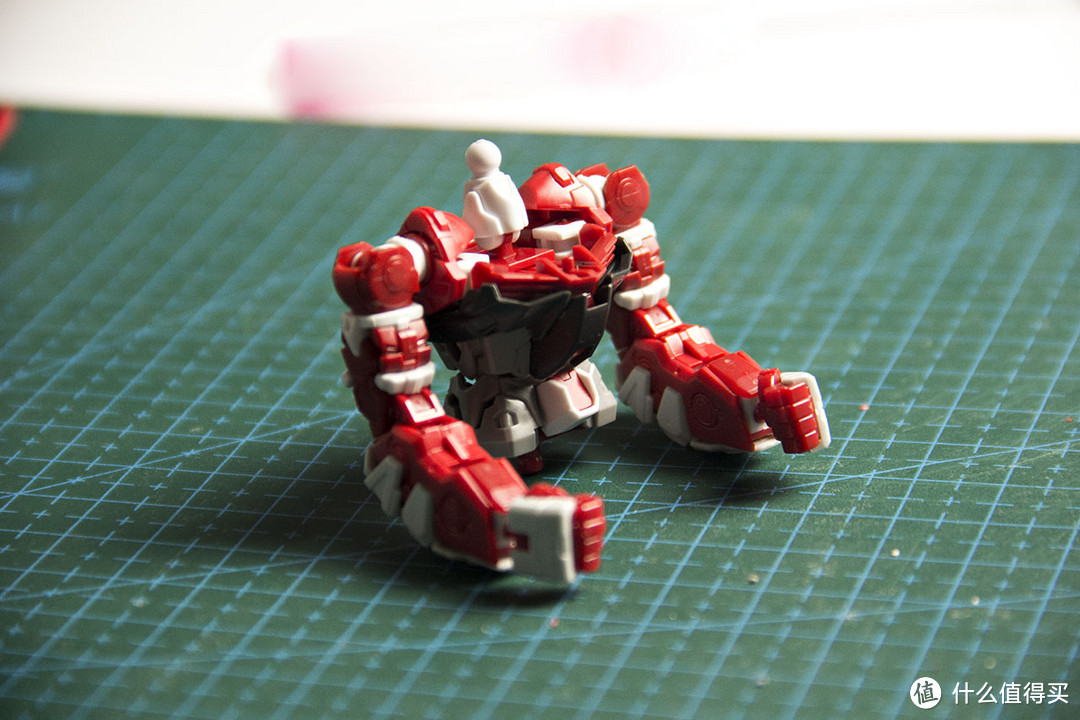 终于把剁手节入的完成了 — [素组]万代 RG Astray Red Frame，