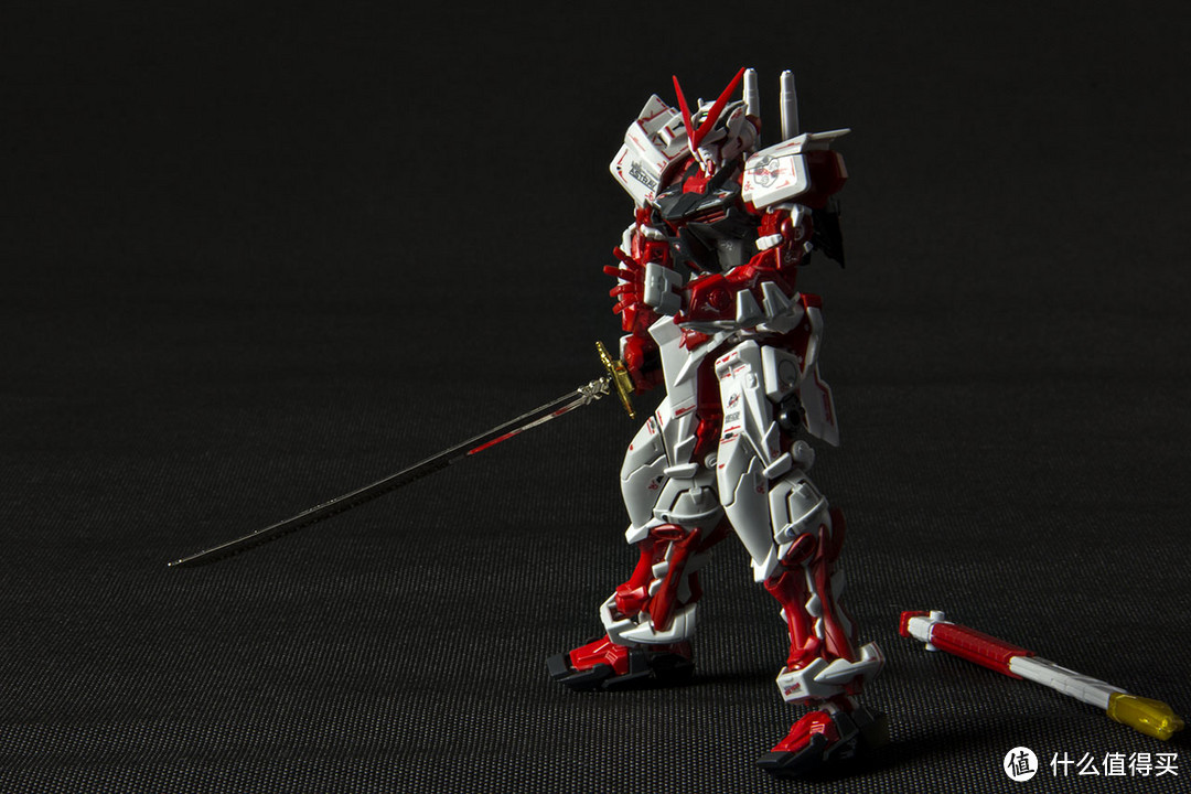 终于把剁手节入的完成了 — [素组]万代 RG Astray Red Frame，