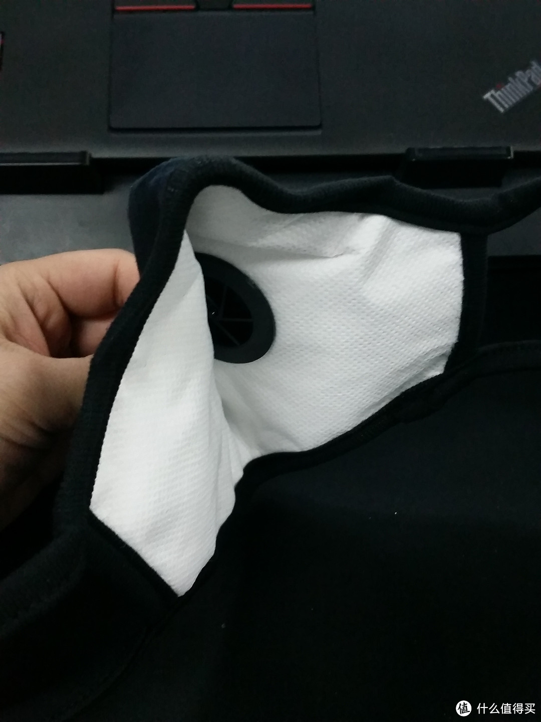 帝都抗霾 晒公司福利：Vogmask 威隔 防PM2.5 带阀活性炭口罩