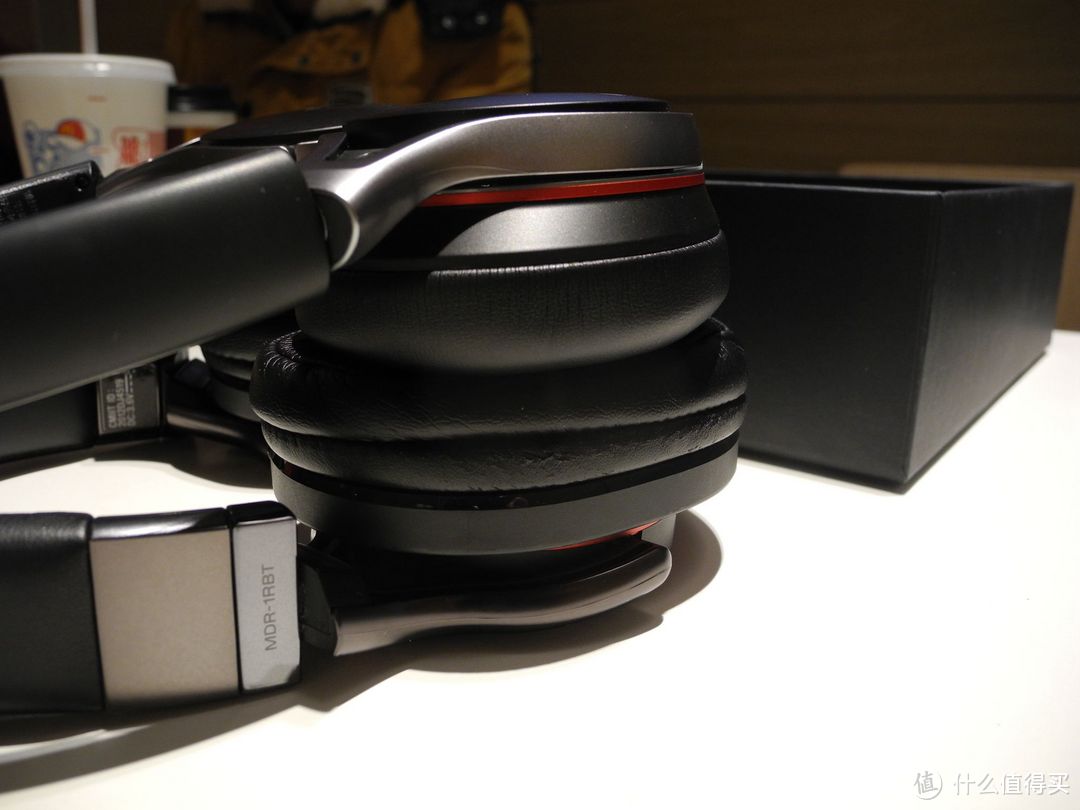 到底是简化还是进化:SONY 索尼 MDR-10RBT开箱与1RBT对比