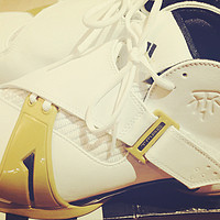 一双让老天都感动的哭了的篮球鞋：adidas 阿迪达斯 麦迪 t-mac5复刻 “神木”