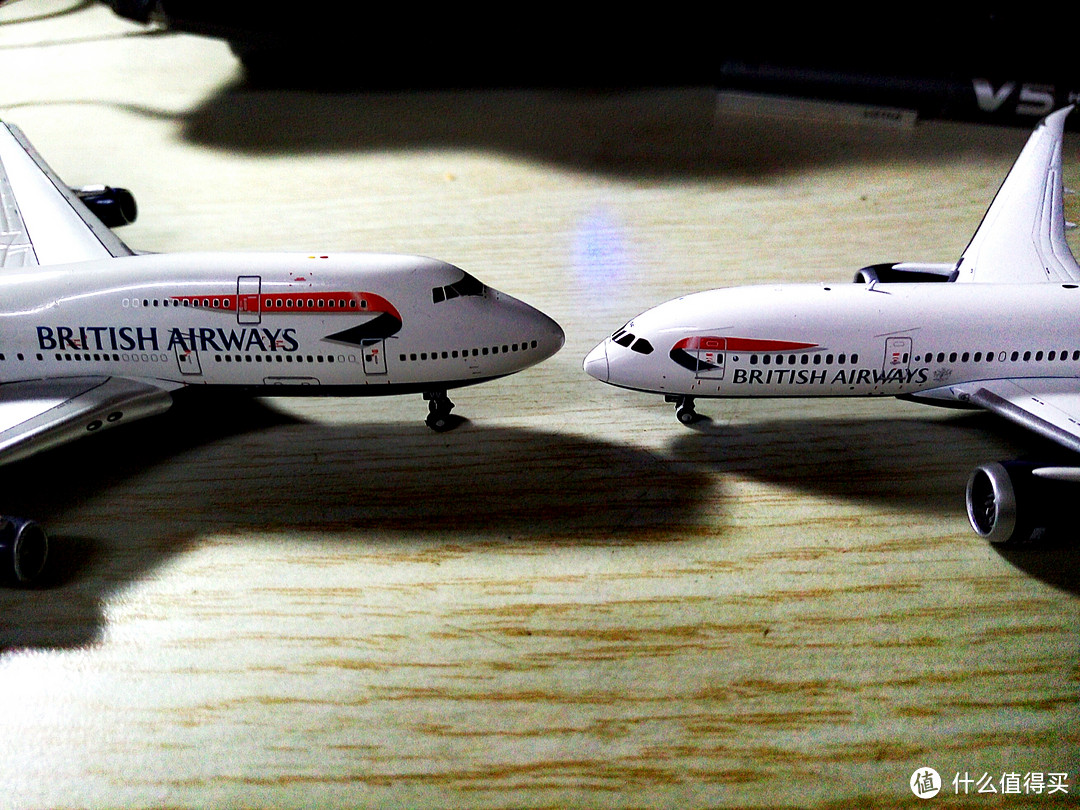 英航粉加波音粉 — B747 & B787 飞机模型1:400  开箱