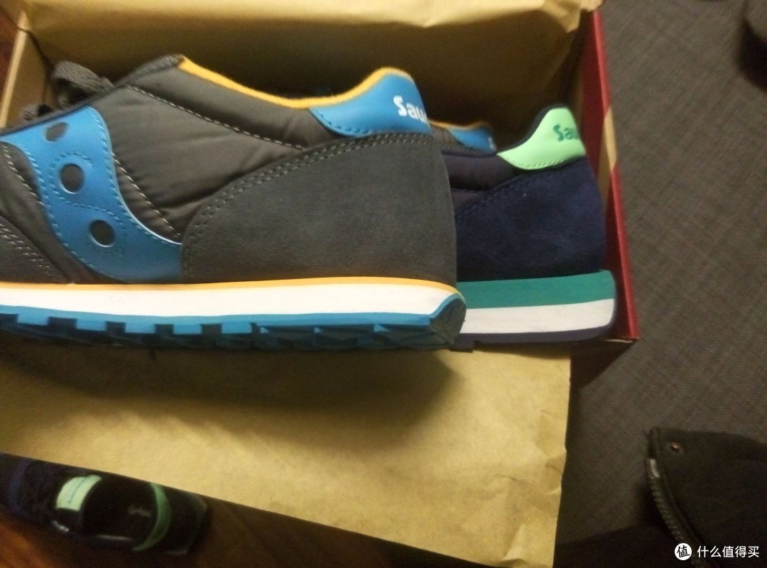 diao丝心酸谁人知:剁手暖脚 saucony 索康尼 女鞋男穿