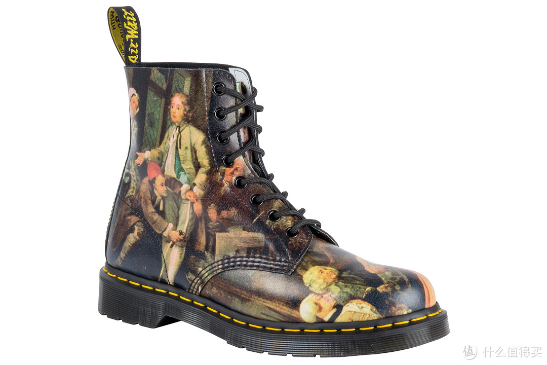 将名画穿在身上：Dr. Martens  推出 A Rake’s Progress联合系列新品 