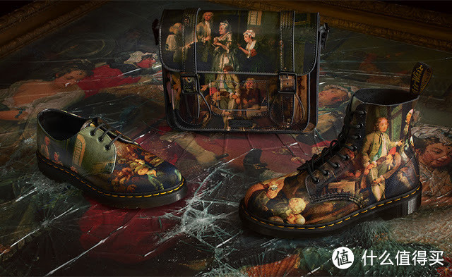 将名画穿在身上：Dr. Martens  推出 A Rake’s Progress联合系列新品 