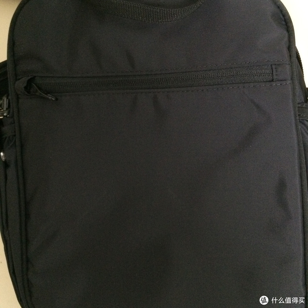 旅行工作两不误：pacsafe Luggage Metrosafe 250 Gii 单肩包 伪开箱