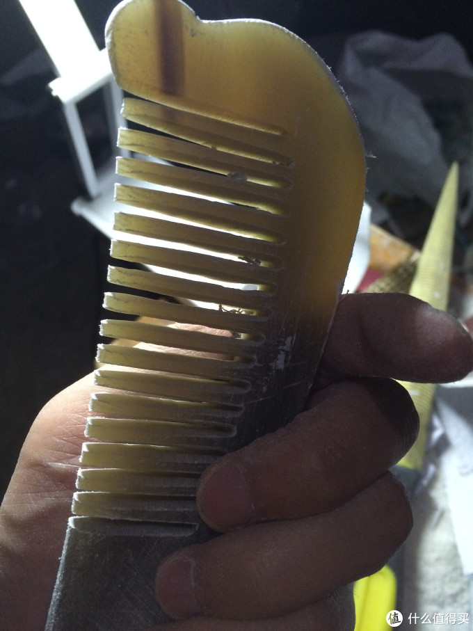 送妹纸特别的生日礼物：工科男手工打造水牛角梳