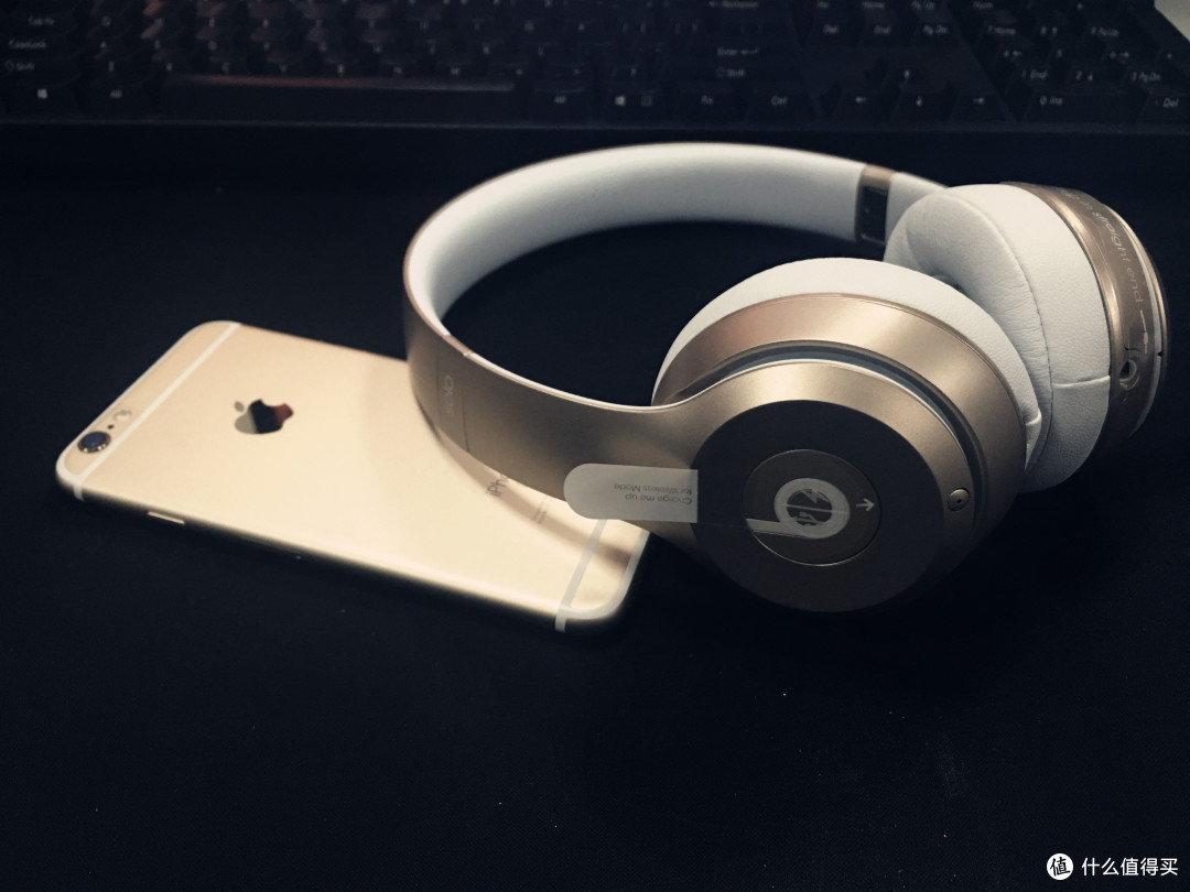 金灿灿的B格!土豪金Beats Solo2 Wireless Gold 头戴式贴耳蓝牙耳机开箱